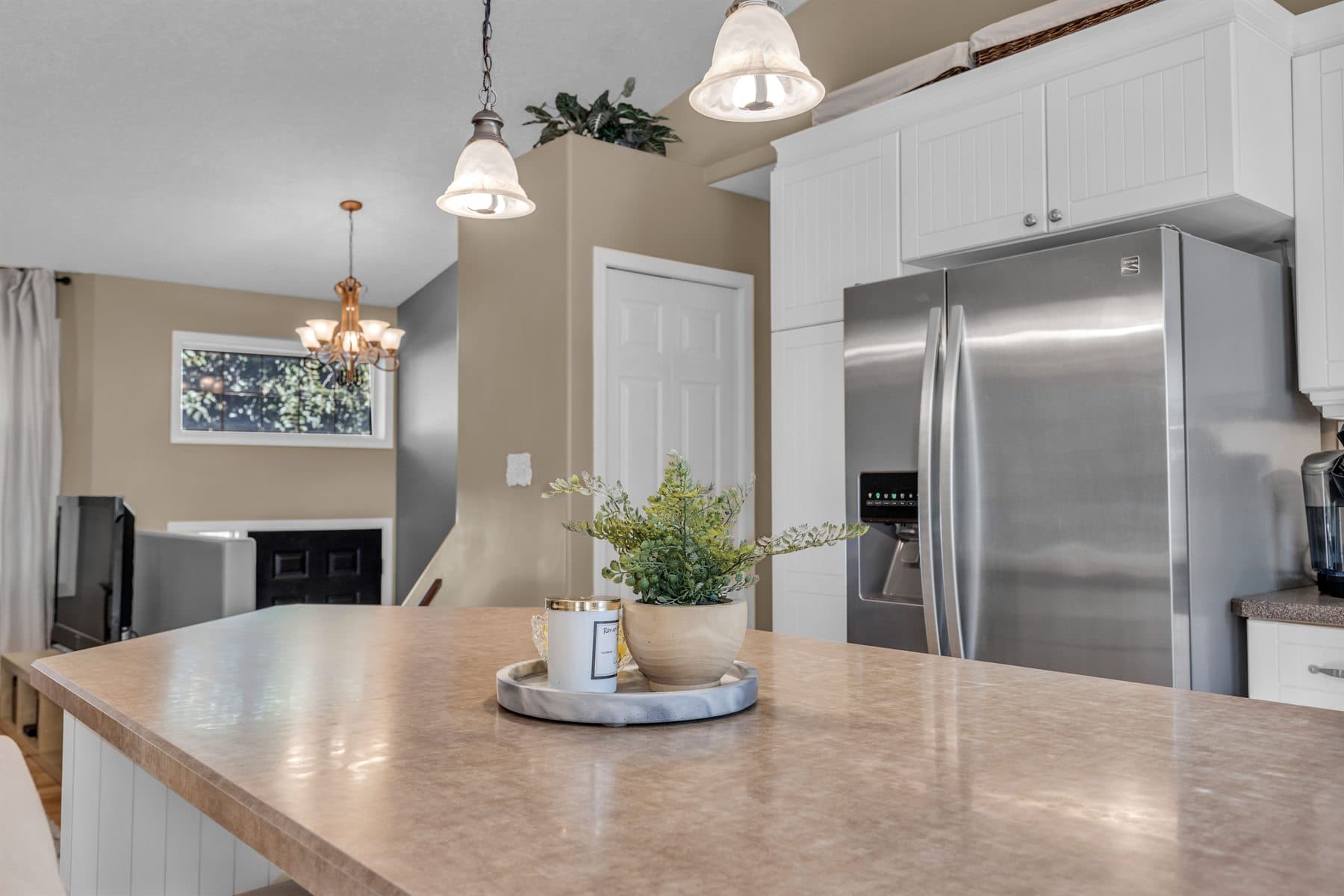 Real estate listing detail photo